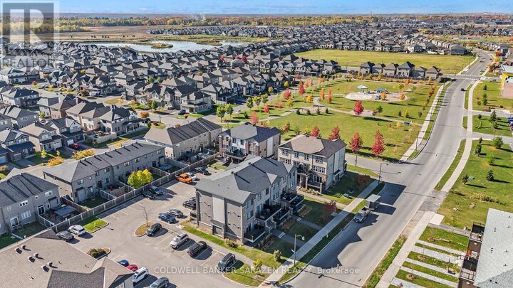 Property Photo:  302 Des Tilleuls Private B  ON K4A 1B7