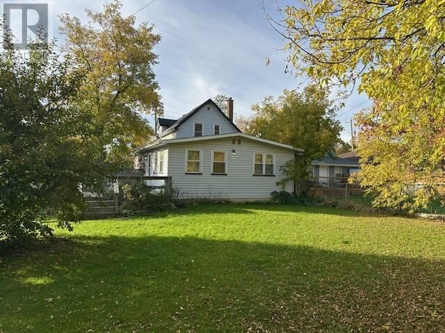 Property Photo: 524 Northland Rd ON P6C 3N9
