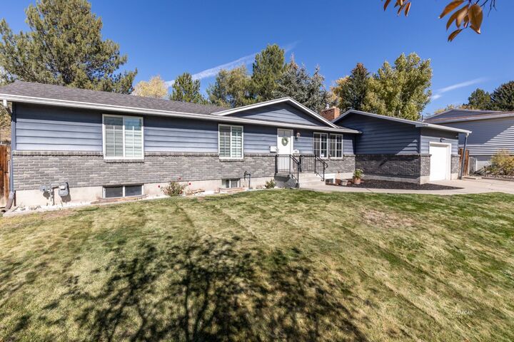 Property Photo:  998 Northside Drive  NV 89801