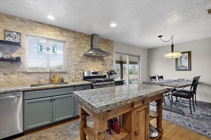 Property Photo: 439 Frost Road NM 87047