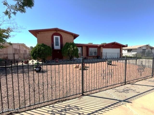 3453 Guthrie Street  El Paso TX 79935 photo