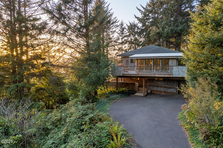Property Photo:  4850 Schoolhouse Road  OR 97149 