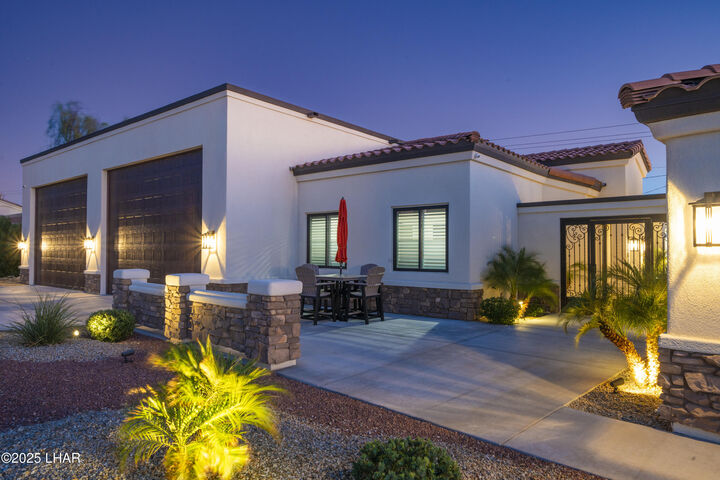 Property Photo: 2720 Arabian Dr AZ 86404
