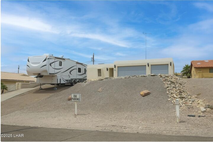 Property Photo: 905 Paso Dr AZ 86406