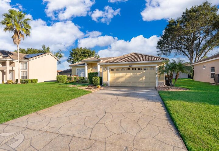 Property Photo:  448 Bay Leaf Drive  FL 34759 