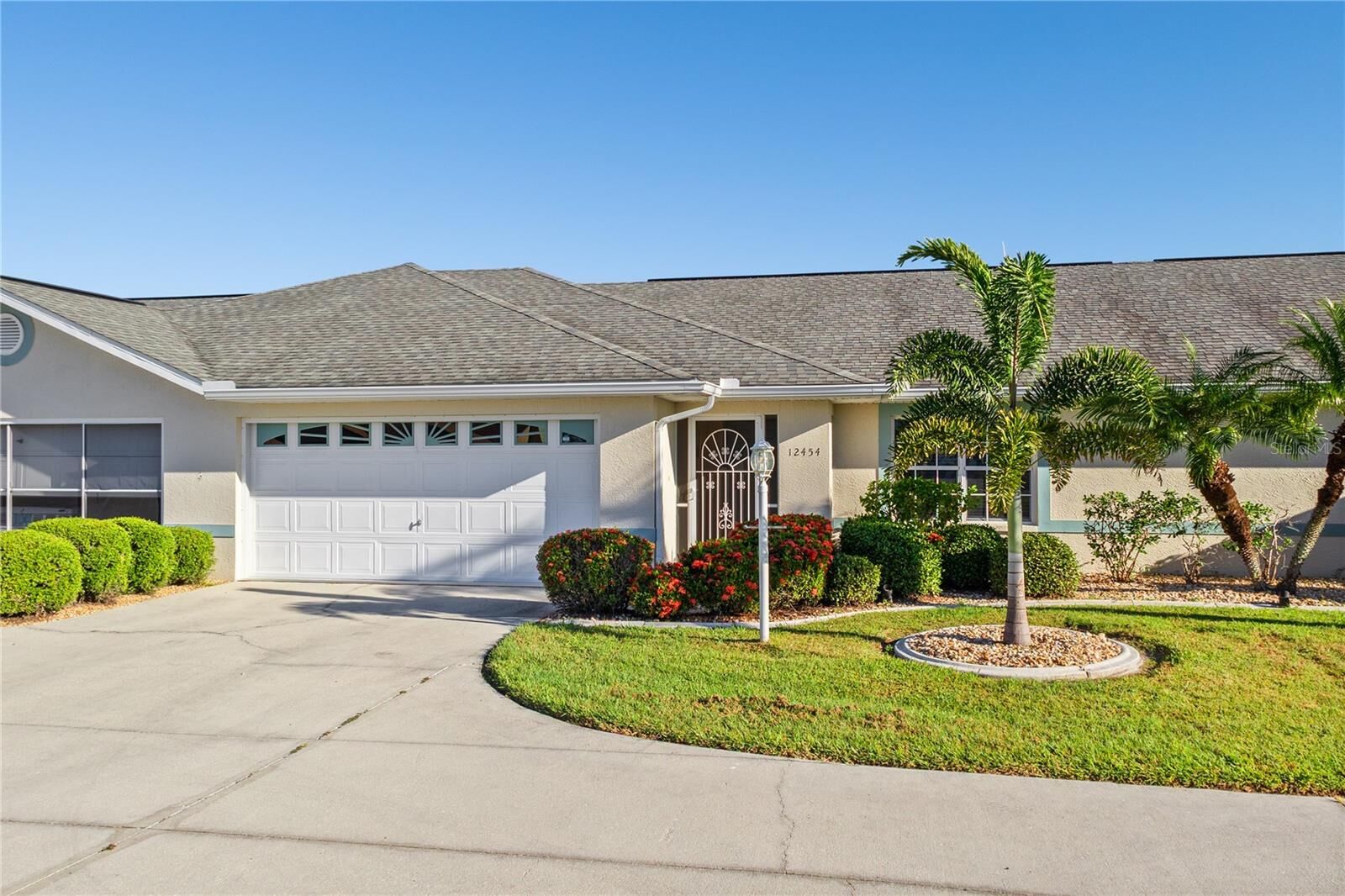 Property Photo: 12454 SW Kingsway Circle 202 FL 34269