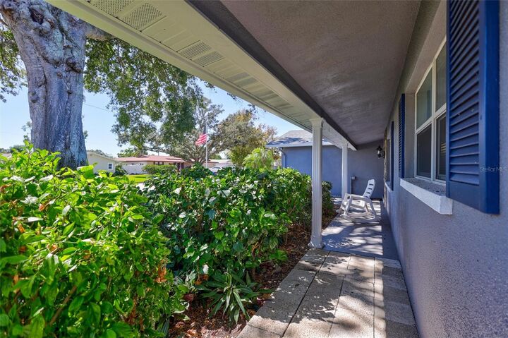 Property Photo: 6721 13th Avenue N FL 33710