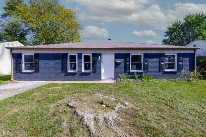 2335 Courtney Road  Indianapolis IN 46219 photo
