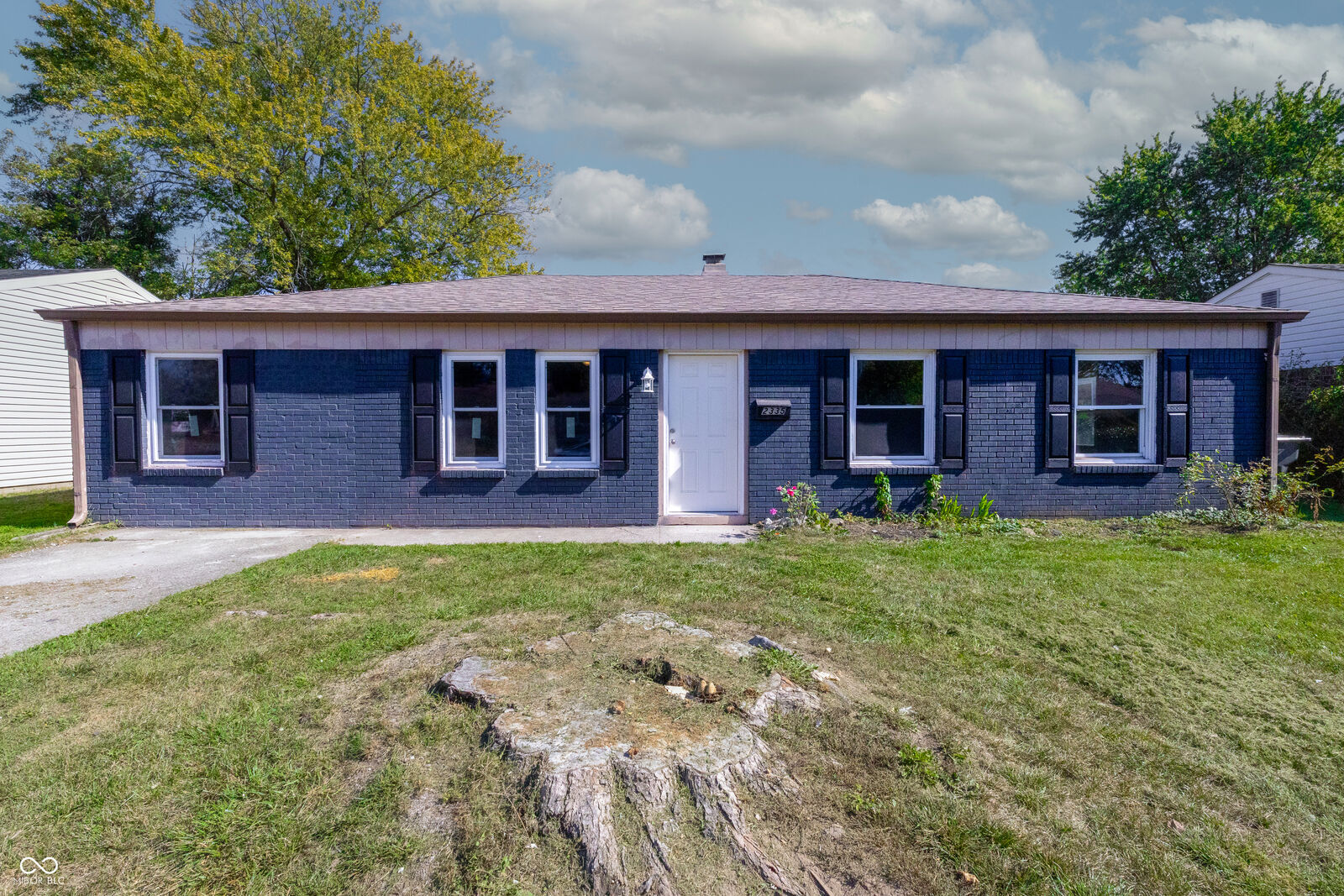 Property Photo: 2335 Courtney Road IN 46219