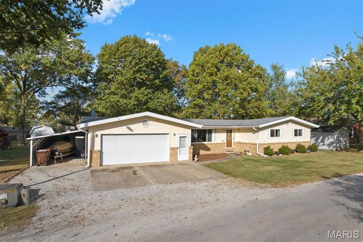 Property Photo: 4 Meadowlark Drive IL 62009