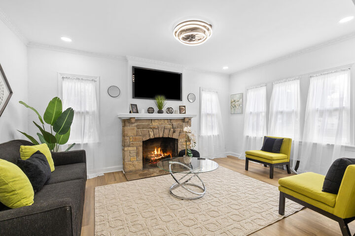 Property Photo:  1229 W Olive St  WI 53209 