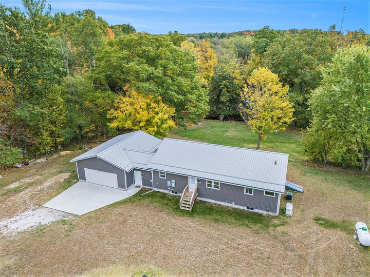 Property Photo:  2480 S 148th Avenue  MI 49421 