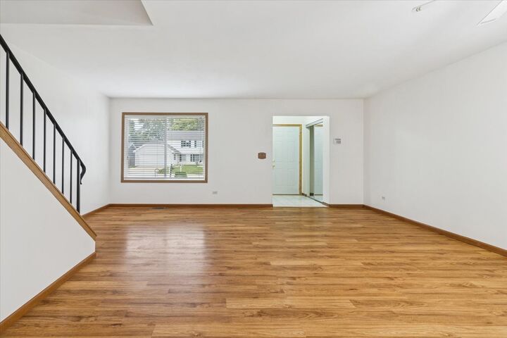 Property Photo: 1114 Brunswick Lane IL 60504
