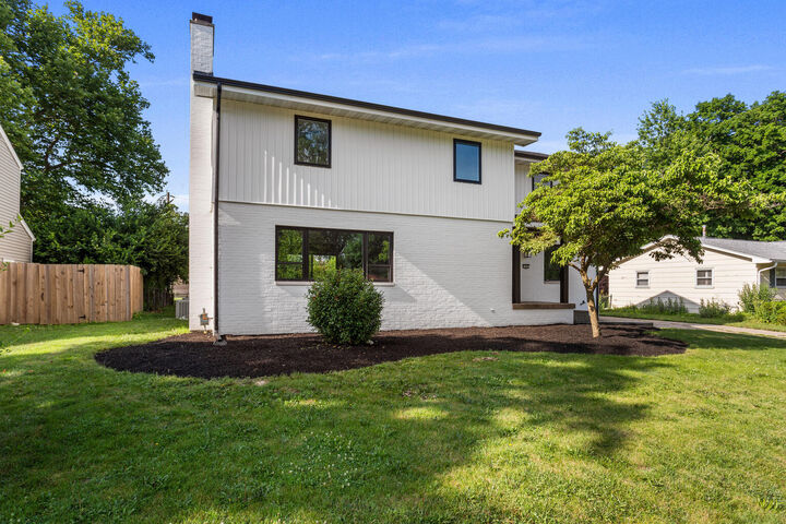 Property Photo:  1205 Broadmoor Drive  IL 61821
