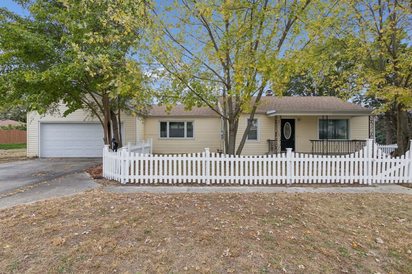 Property Photo:  4108 Tonawanda Avenue  IL 61108 