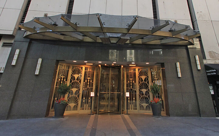 111 E Chestnut Street 1A-10  Chicago IL 60611 photo