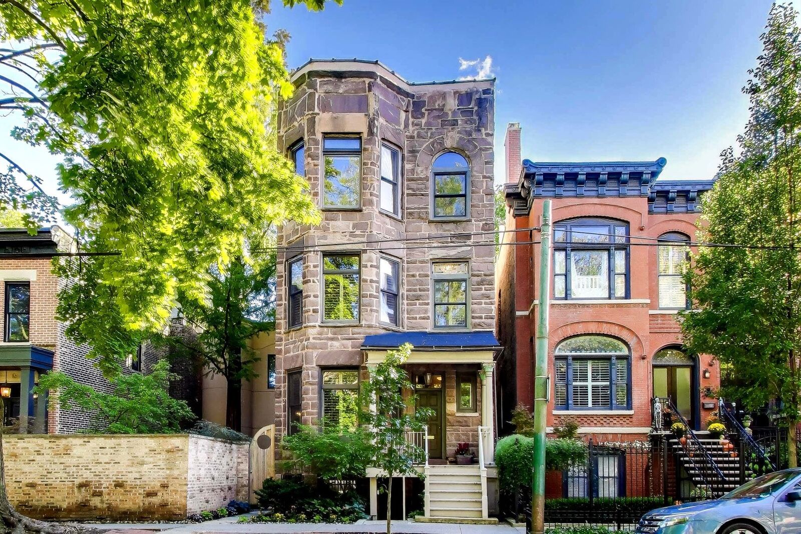 Property Photo:  907-909 W Webster Avenue  IL 60614 