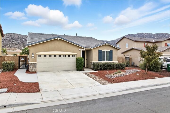 32323 Roman Warren  Winchester CA 92596 photo
