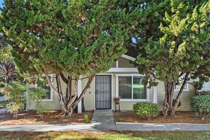 Property Photo: 4369 Dowitcher Way CA 92057