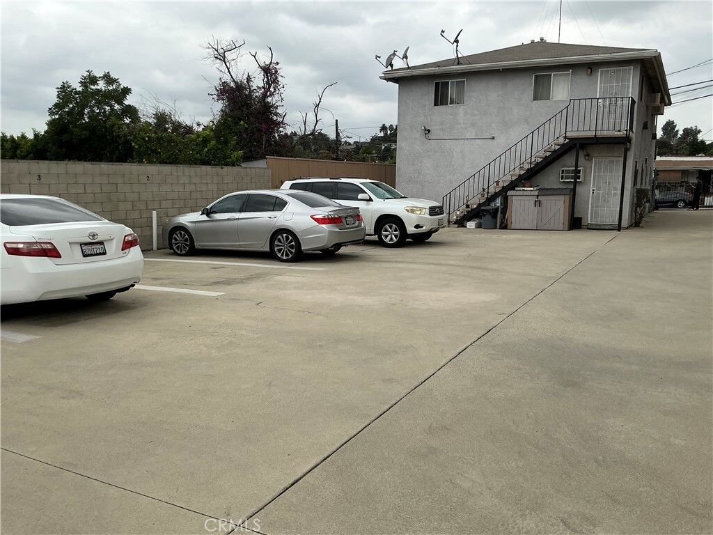 Property Photo: 1414 Lake Shore CA 90026