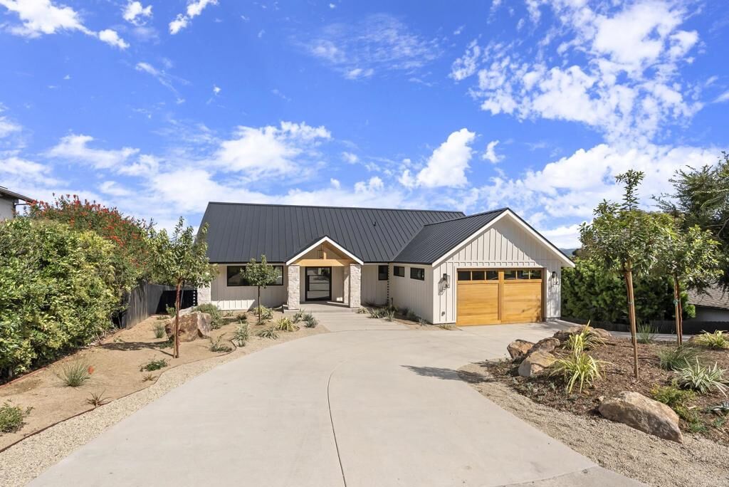 Property Photo:  3920 Holly Brae  CA 92008 