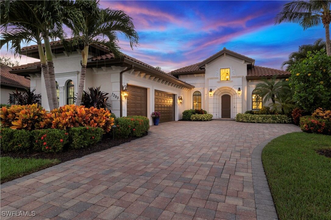 Property Photo: 7399 Acorn Way FL 34119