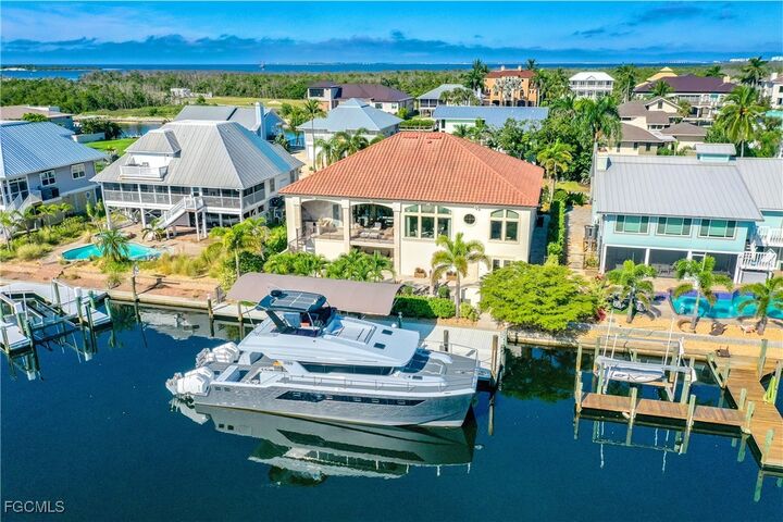 Property Photo: 18291 Deep Passage Lane FL 33931
