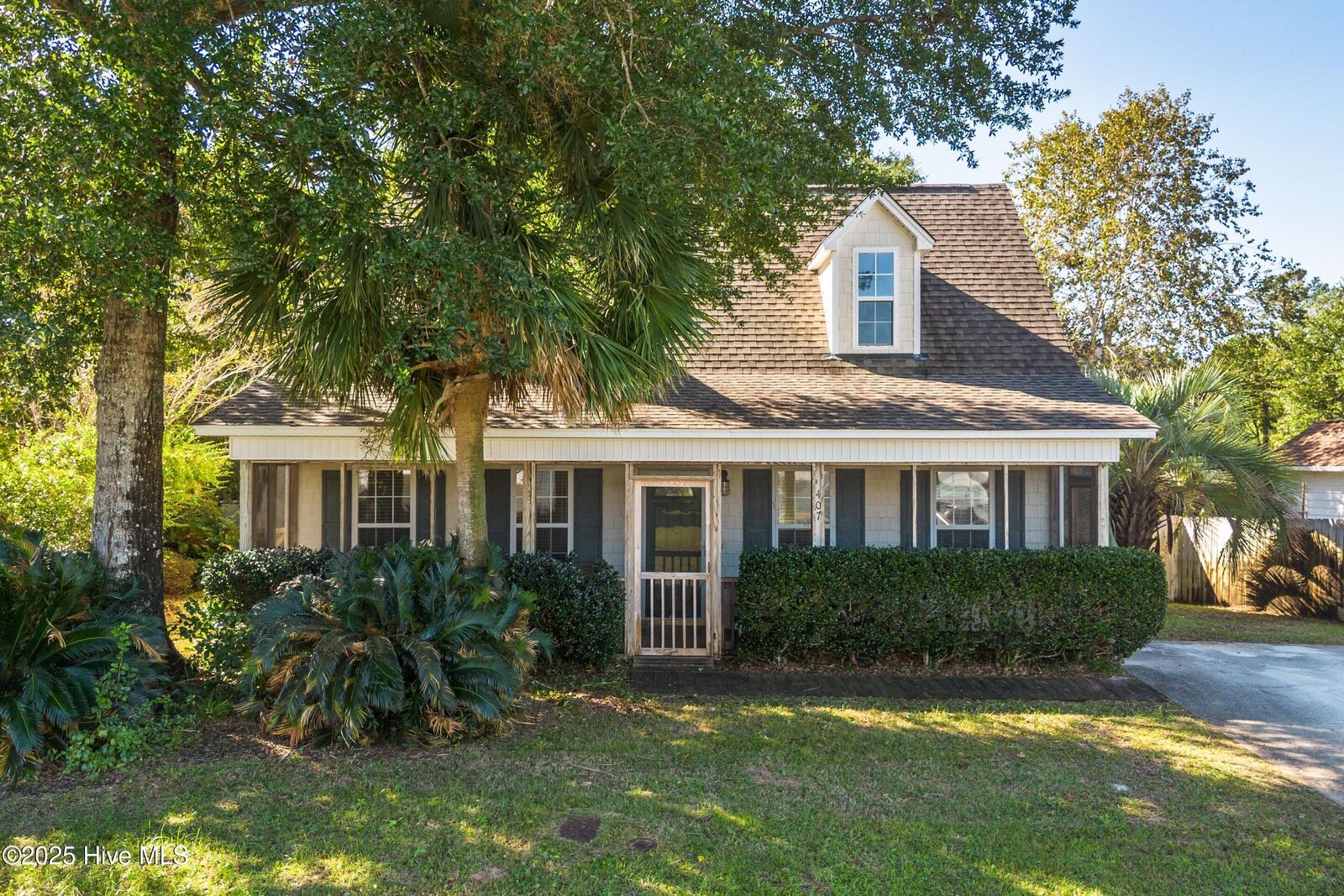 Property Photo: 407 Donzi Court NC 28428