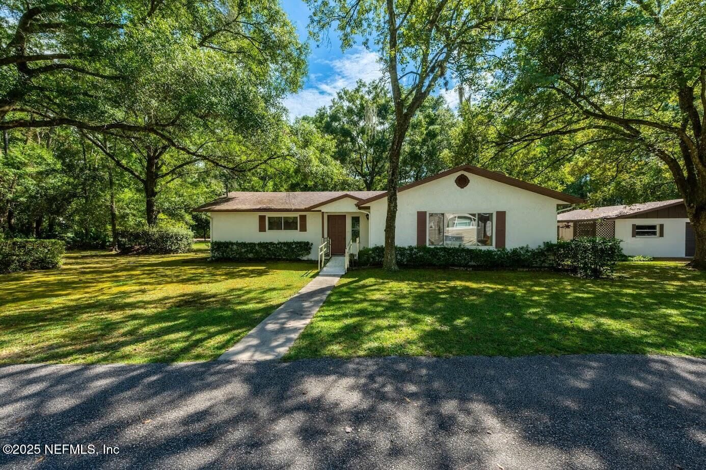 Property Photo:  878 Champion Way  FL 32221 