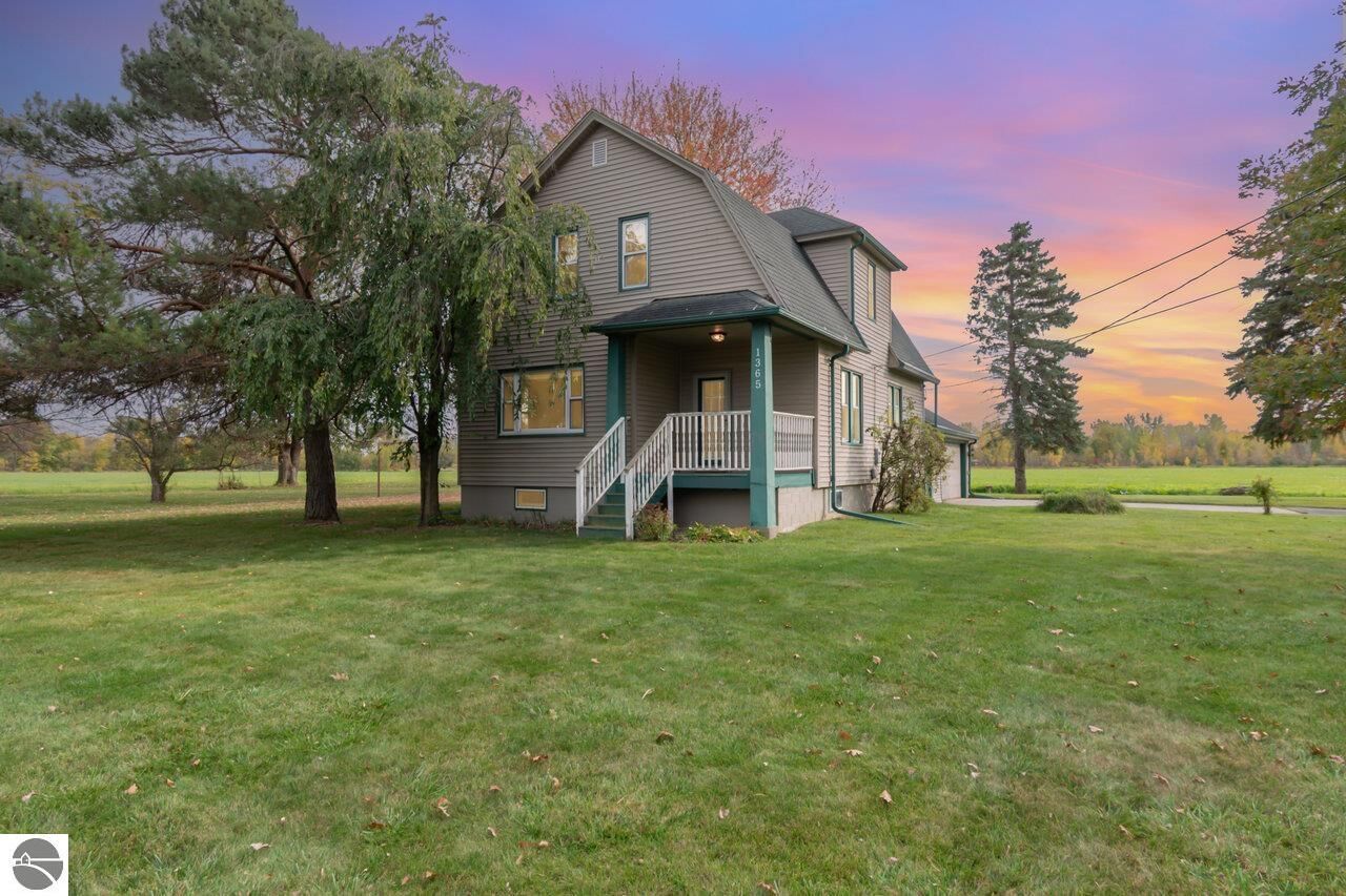 Property Photo: 1365 W North Union Road MI 48611