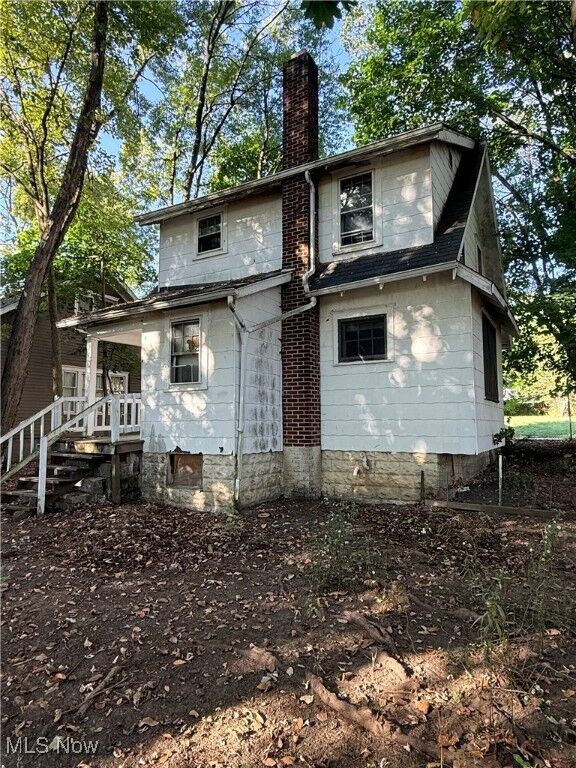 Property Photo:  553 Whitney Avenue  OH 44306