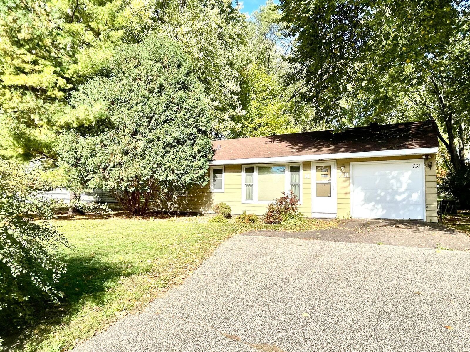 Property Photo: 731 Berwood Avenue MN 55127