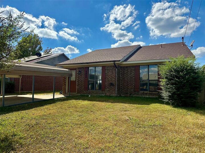 Property Photo: 2450 SE 40th Street TX 75460