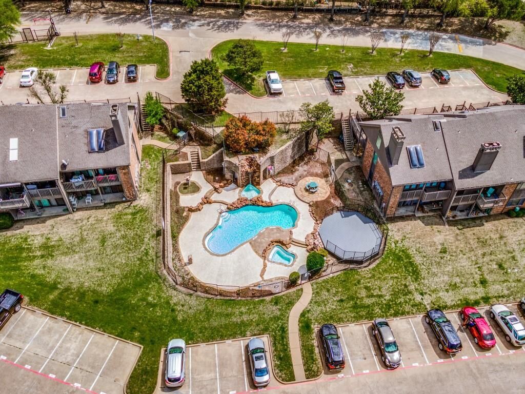 Property Photo:  812 Signal Ridge  TX 75032 