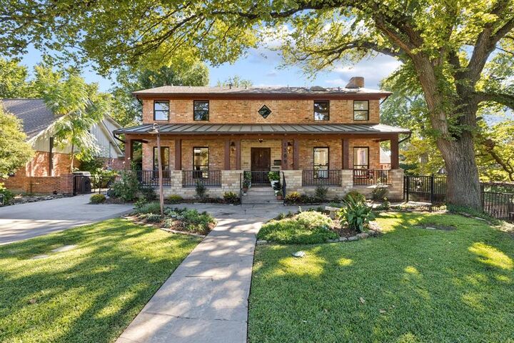 Property Photo: 1309 Dumont Drive TX 75080
