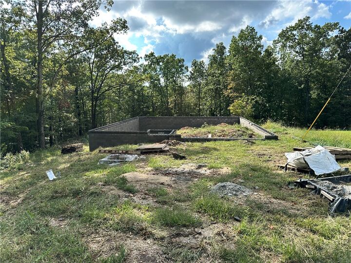 Property Photo: 7 Rearsby Lane AR 72715