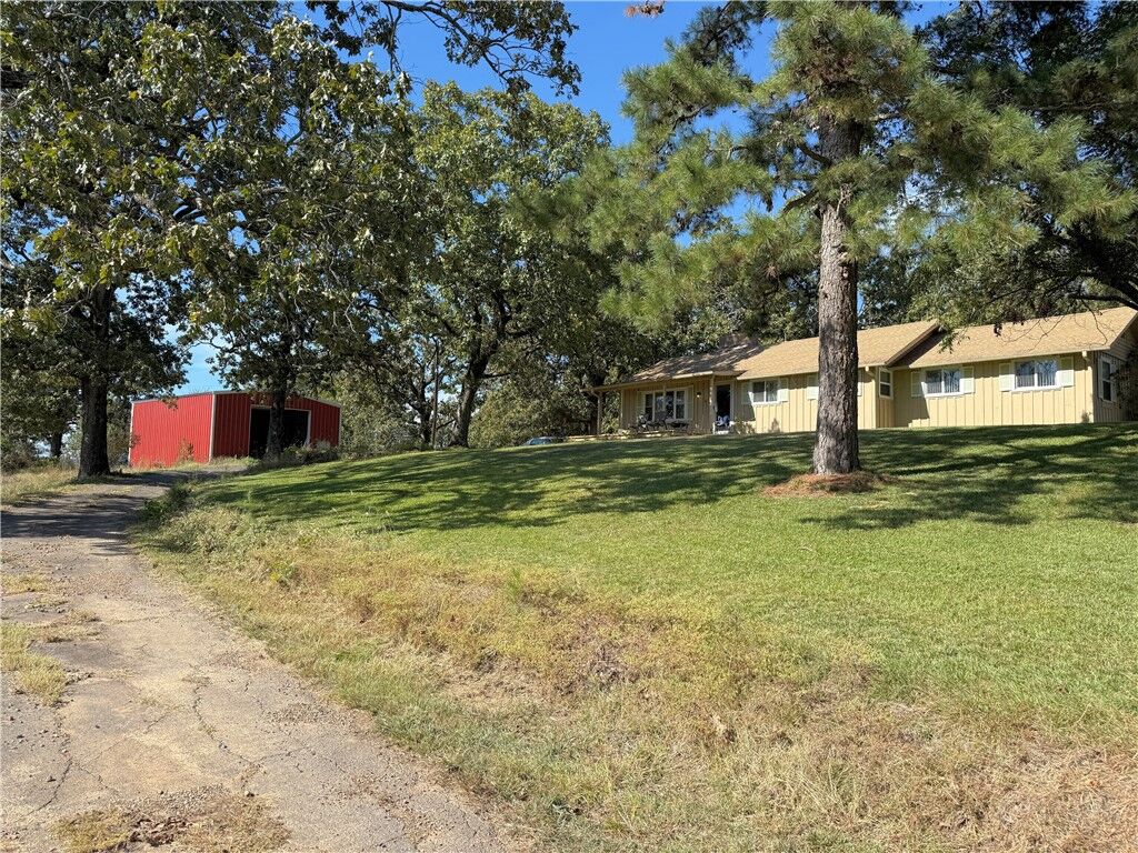 Property Photo: 1009 County Road 2530 AR 72846