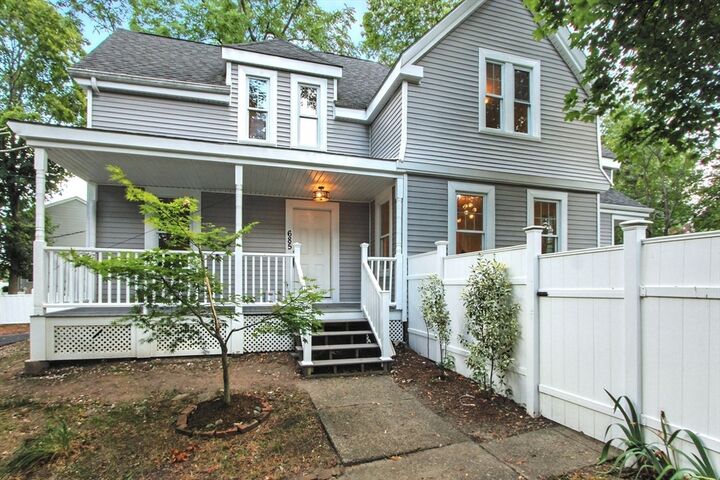 Property Photo:  685 Union St  MA 02184 