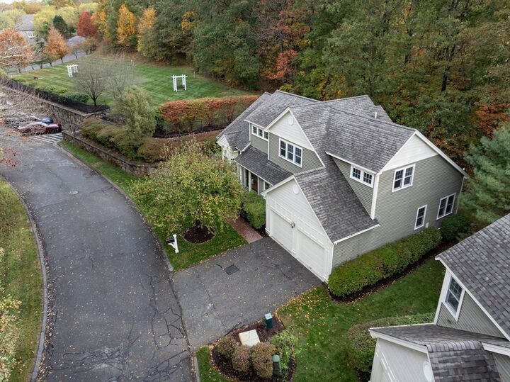 22 McNeil Cir 22  Hopkinton MA 01748 photo