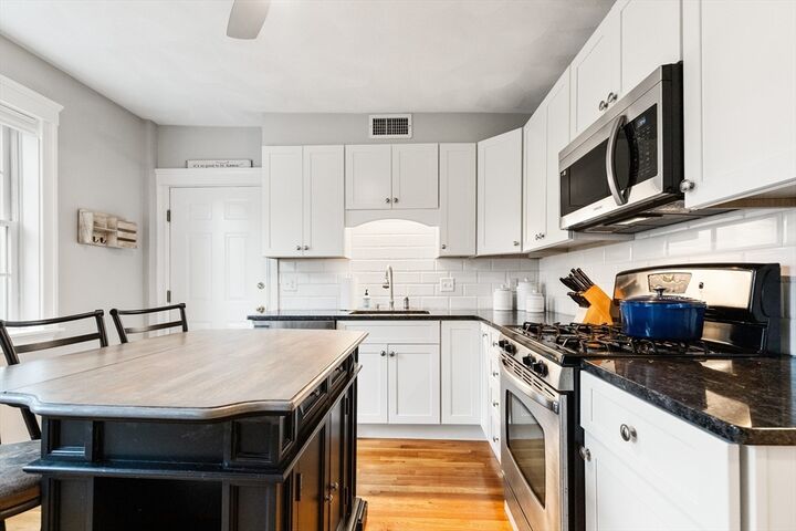 Property Photo:  52 Essex St 2  MA 01970 