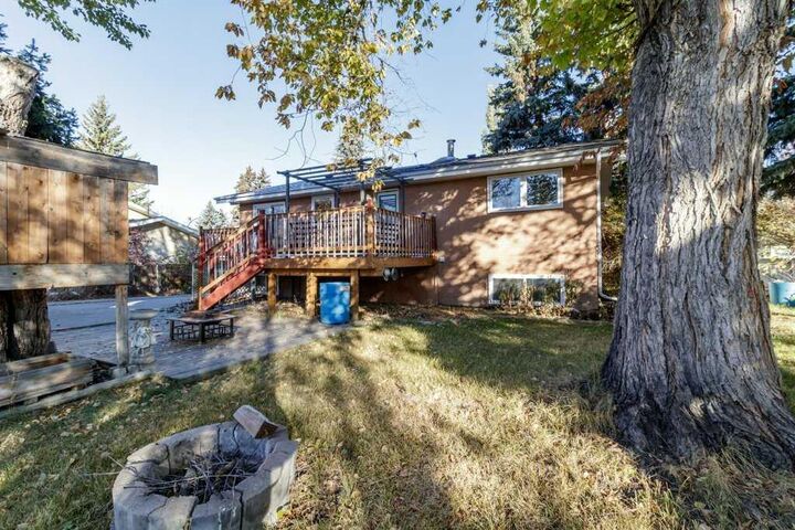 Property Photo: 47 Martin Close AB T4N 5J8