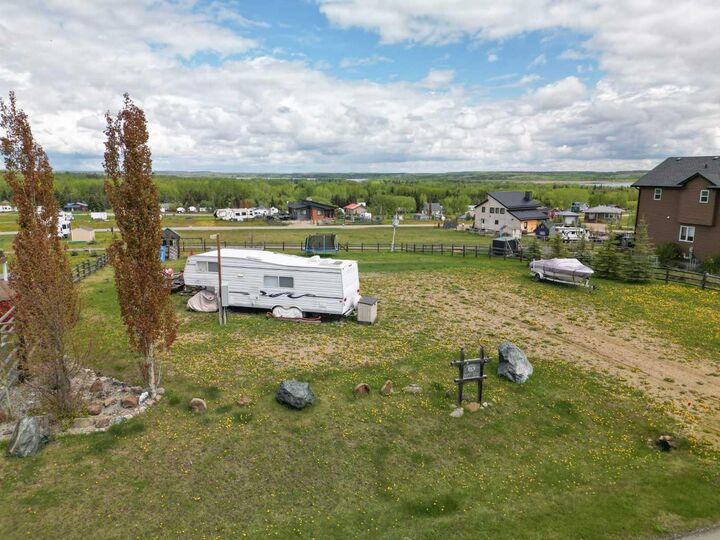 Property Photo: 5 Aspen Drive AB T0C 2J0