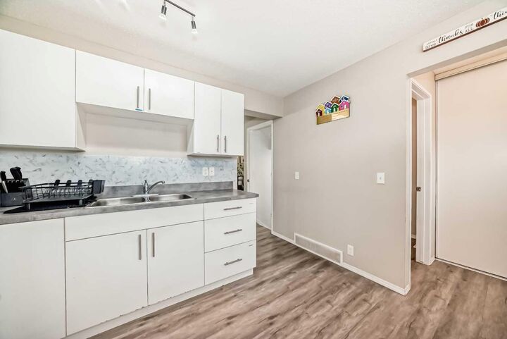 Property Photo: 6480 54 Street NE AB T3J 1Z5