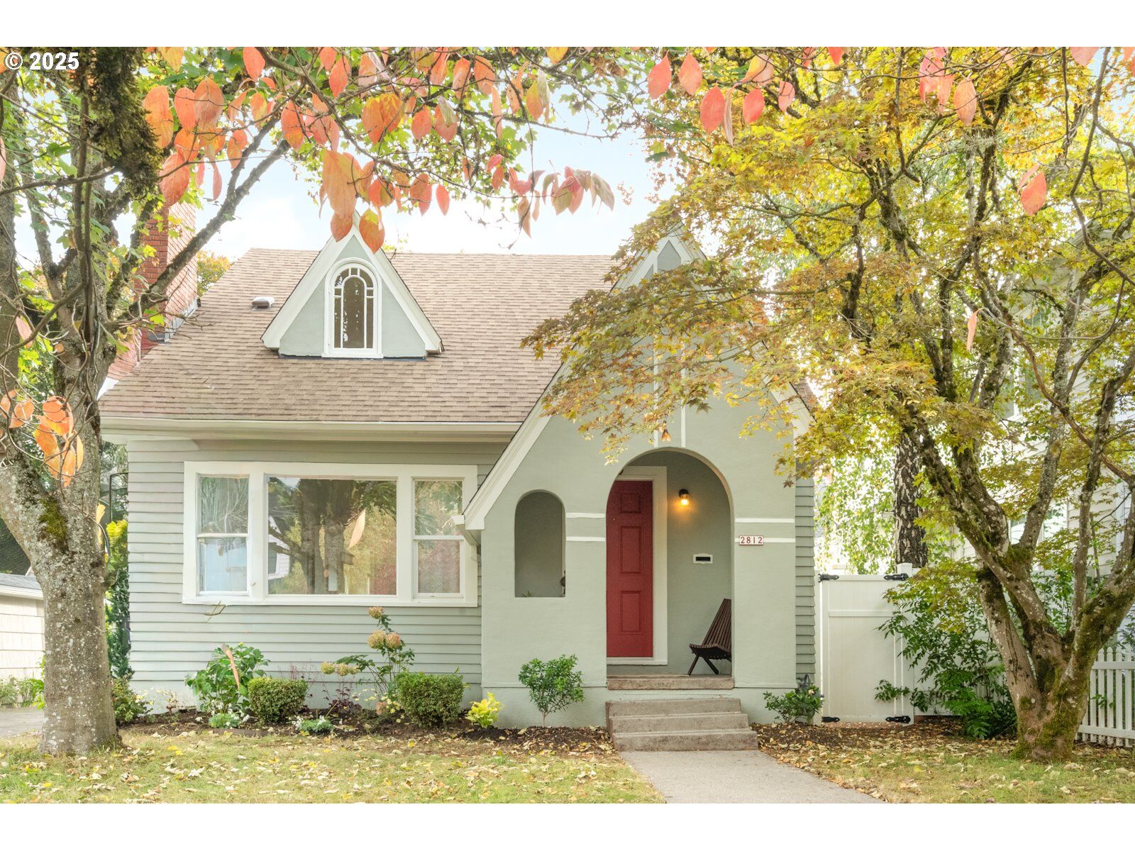 Property Photo:  2812 NE Siskiyou St  OR 97212 