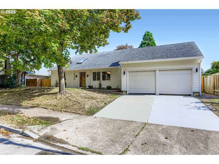 Property Photo: 1730 SW 203rd Ave OR 97003