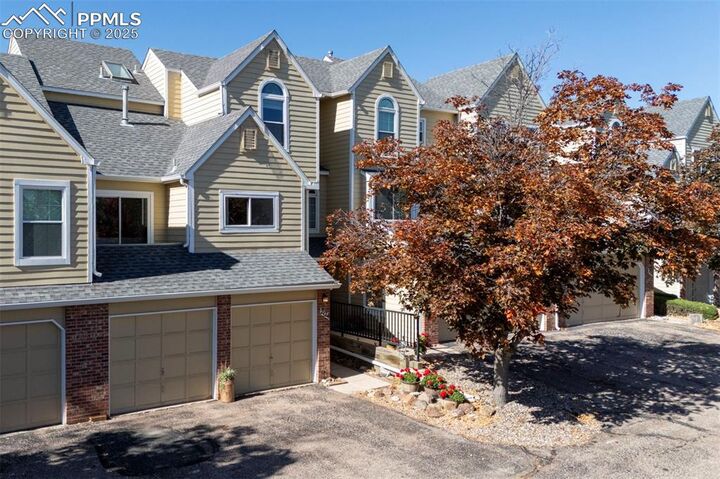 Property Photo:  2124 Palm Drive  CO 80918 