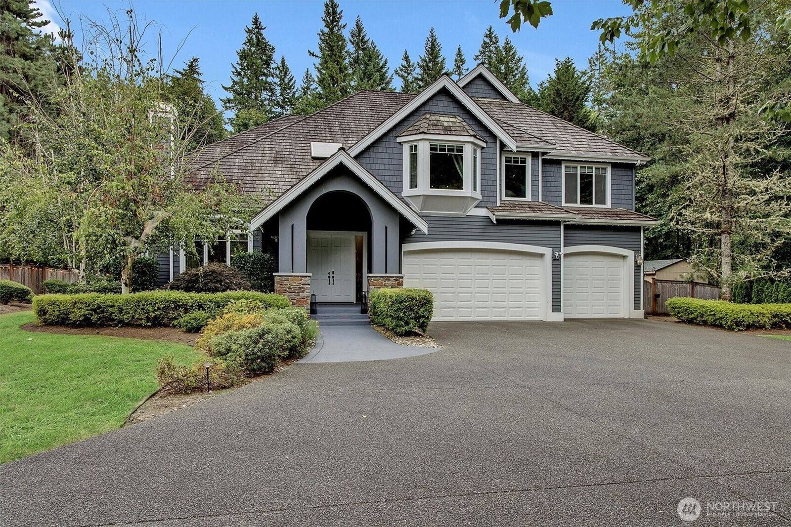 Property Photo: 23815 NE 61st Street WA 98053