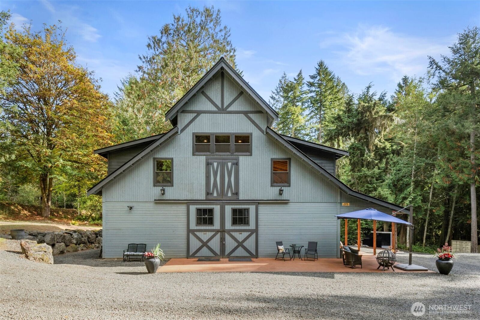 Property Photo: 7698 Westerly Lane NE WA 98110