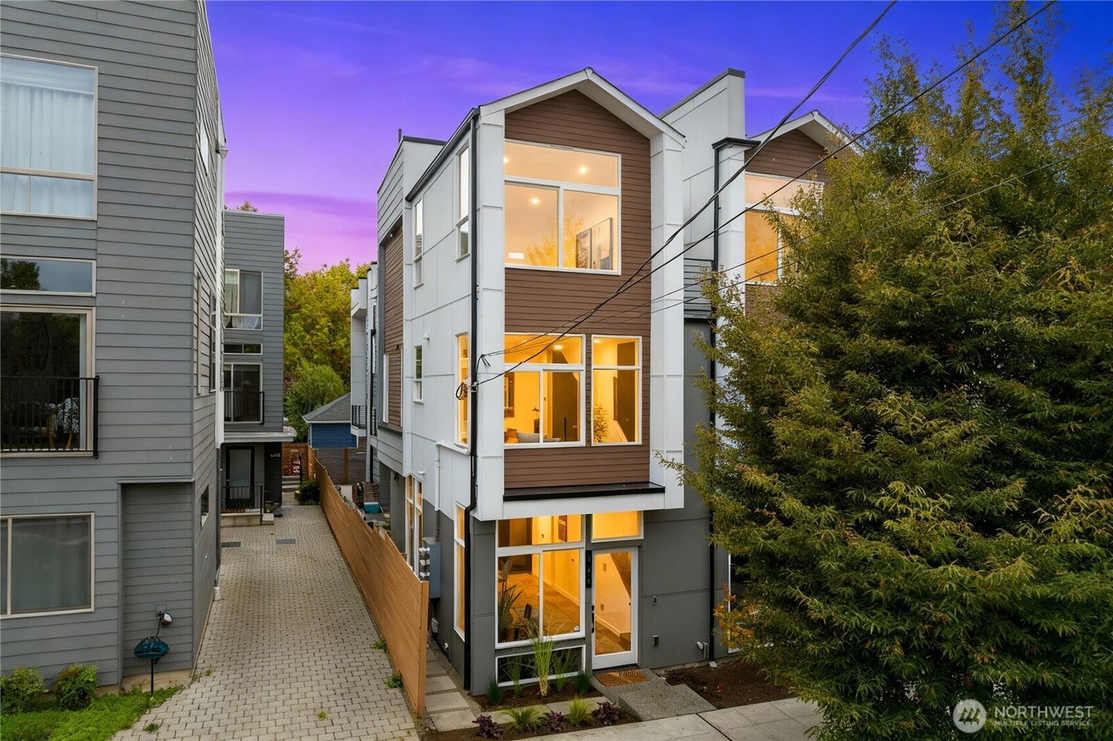 Property Photo: 943 NW 56th Street WA 98107