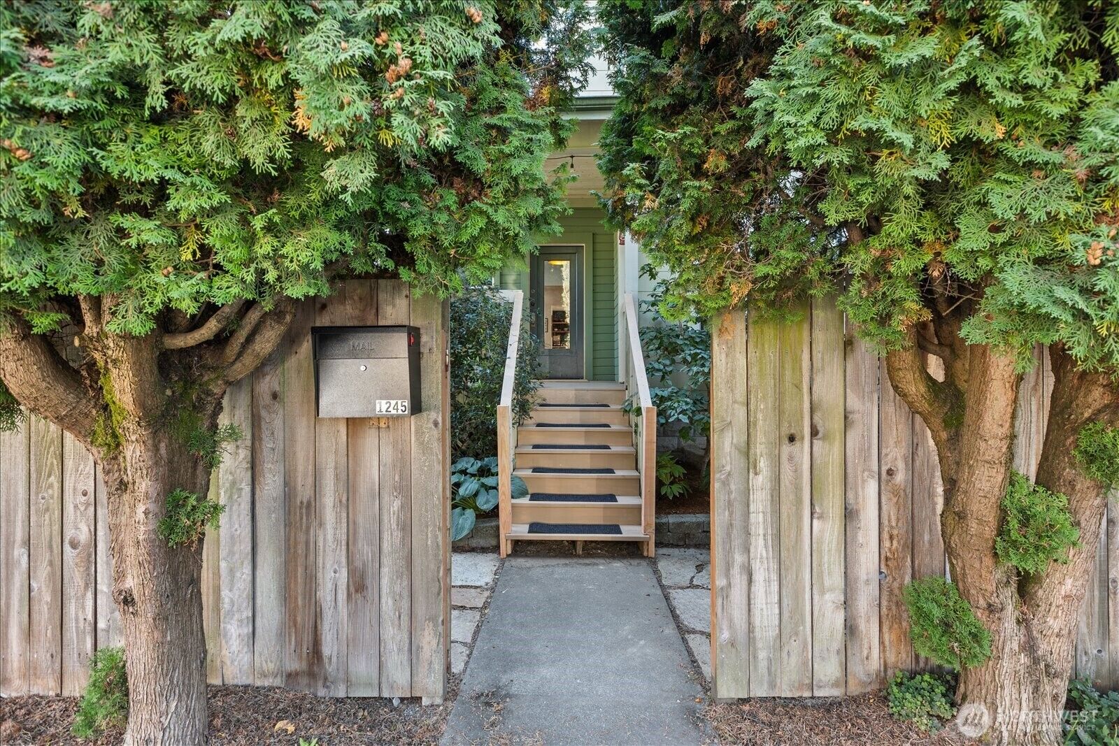 Property Photo:  1245 S Trenton Street  WA 98108 